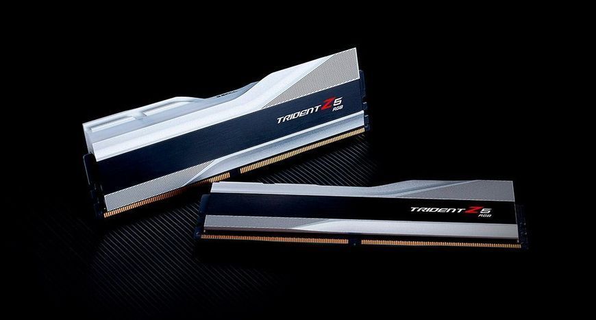 G.Skill 64 GB (2x32GB) DDR5 6400 MHz Trident Z5 RGB (F5-6400J3239G32GX2-TZ5RW) 359580 фото