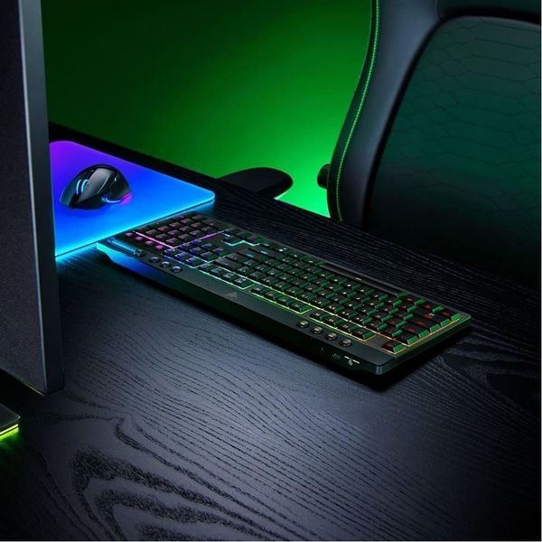 Razer BlackWidow V4 Low-Profile Green switch (RZ03-05270100-R3M1) 417787 фото